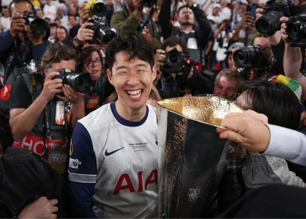 سون قلب انگلیسی‌ها را تسخیر کرد: لعنتیا عاشقتونم!