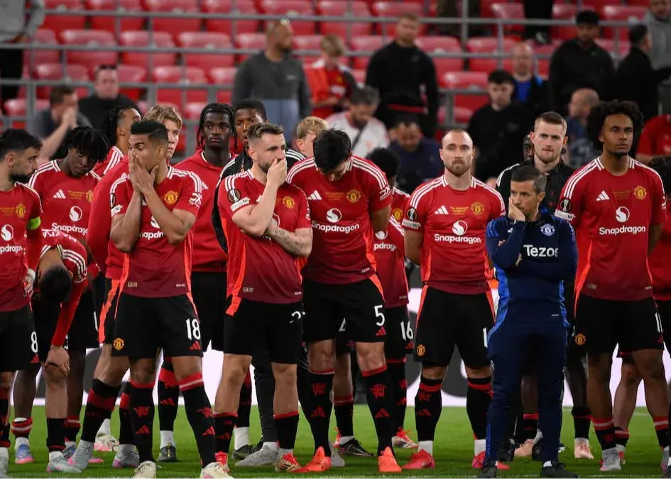 منچستریونایتد: کل تیم برای فروش!