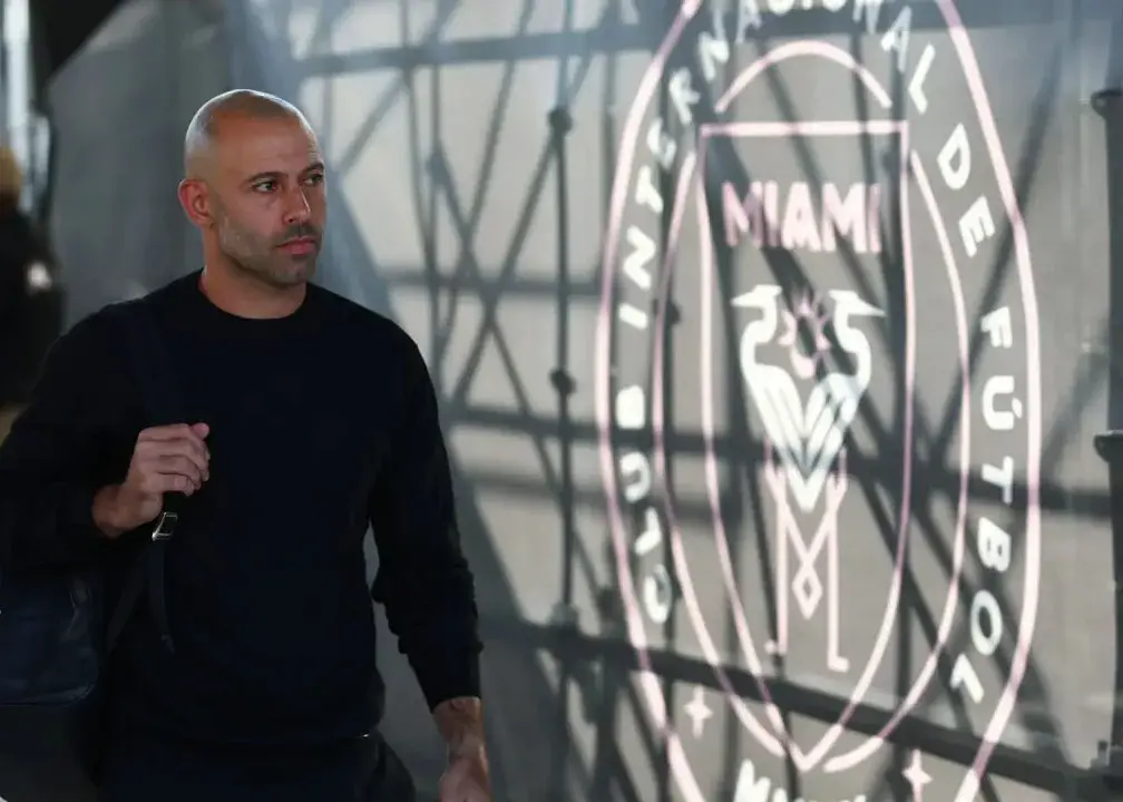 ناراحتی ماسکرانو از حذف: حرف زدن آسان است