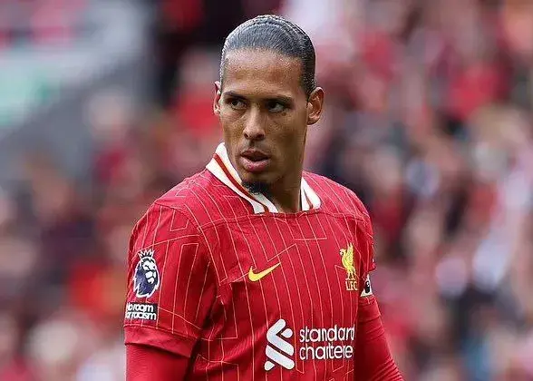 همدردی فن‌دایک با مصدومان جشن قهرمانی لیورپول