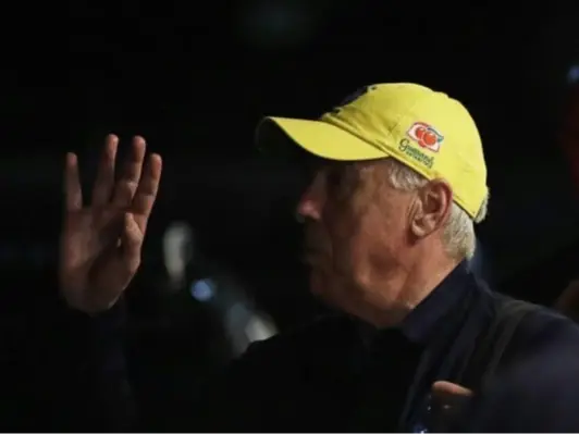 ورود آنچلوتی به برزیل با استایل خاص! (عکس)