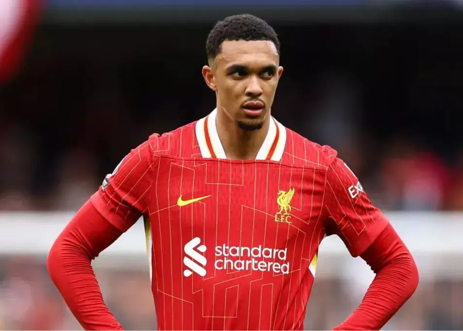 پیام آخر لیورپولی‌ها برای آرنولد: برو موش خائن!‏