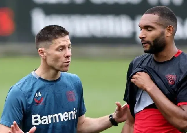 ژابی تاه را از چنگ بارسا در می‌آورد!