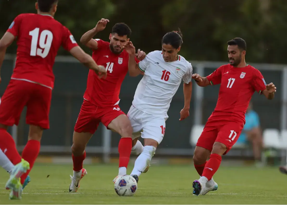 گزینه‌های استقلال دست به یقه شدند! (عکس)