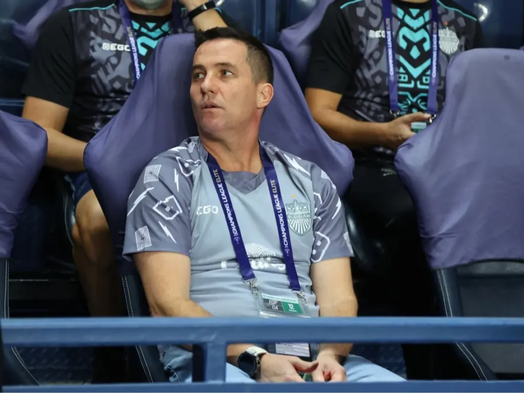 سرمربی سابق پرسپولیس به تایلند برمی‌گردد