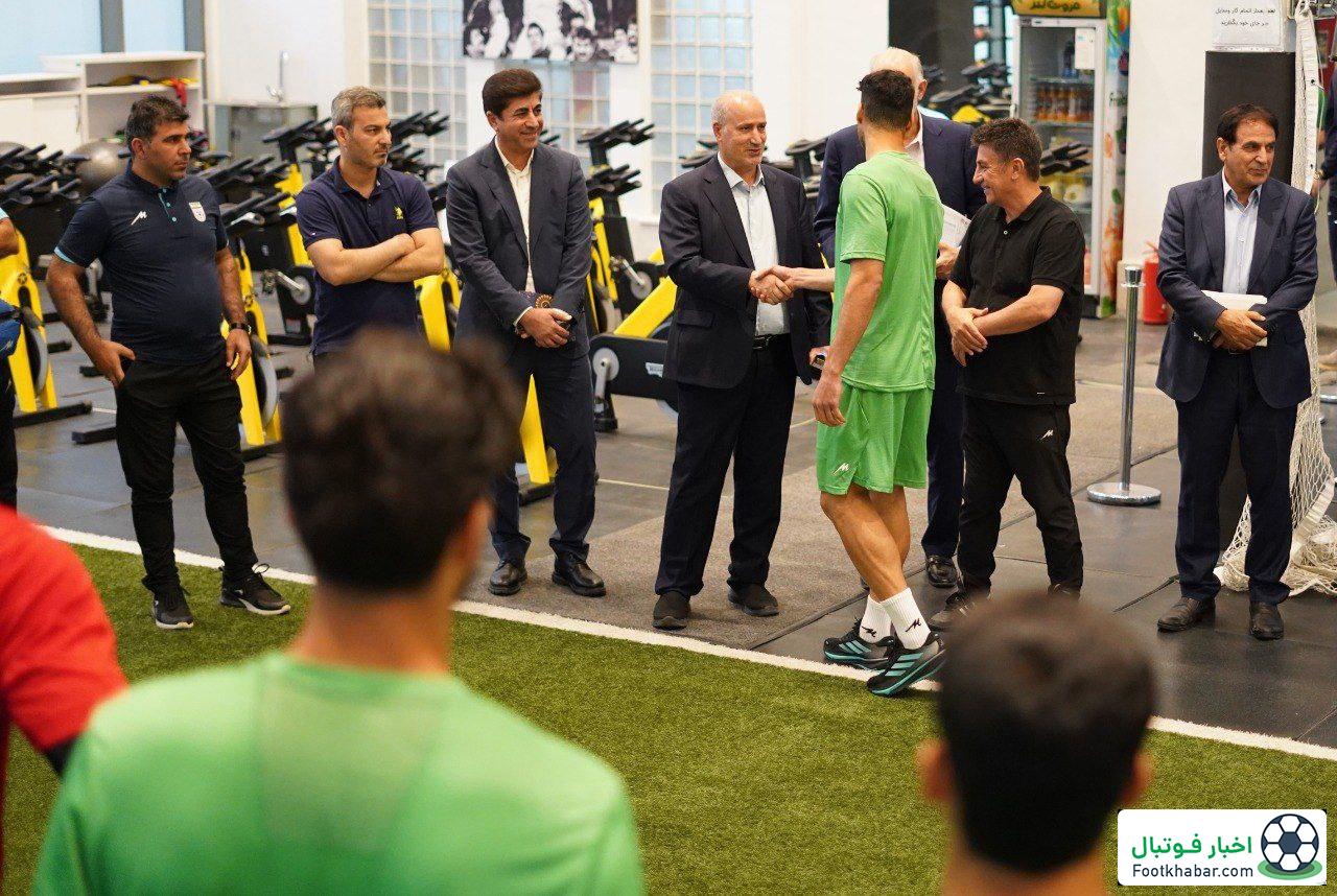 حضور غیرمنتظره تاج برای درخواست از ملی‌پوشان