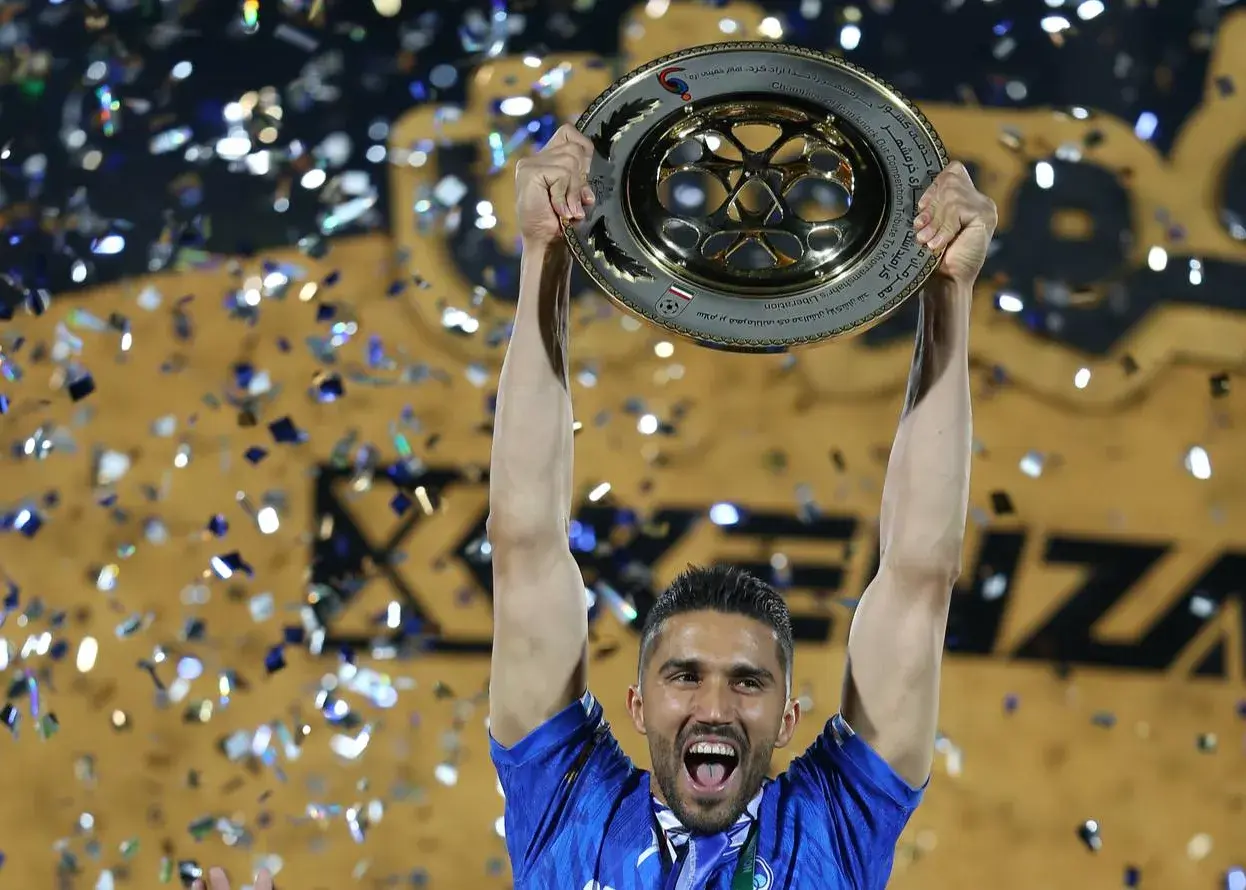 تمدید با چهار ستاره استقلال قطعی شد