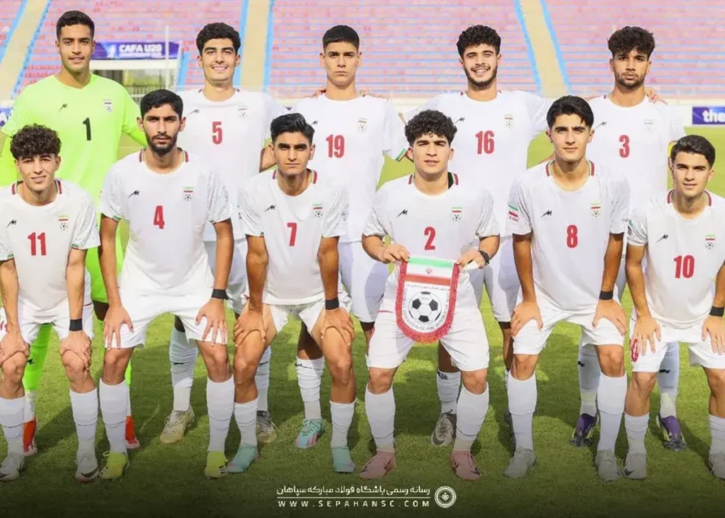 قهرمانی سپاهان در کافا با لباس ایران