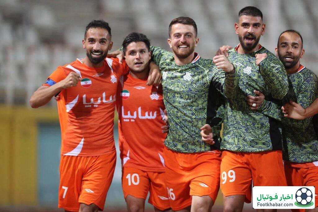 سه گزینه اصلی برای نیمکت قهرمان سابق لیگ برتر