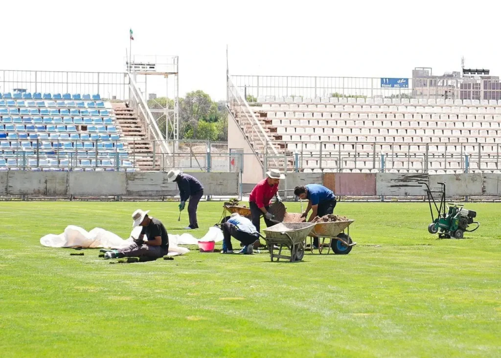 چمن ورزشگاه اختصاصی تراکتور تغییر میکند