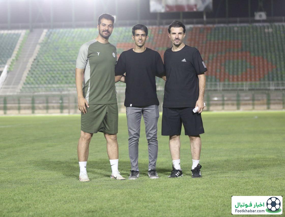 حضور وینگر استقلال در تمرین ذوب آهن (عکس)