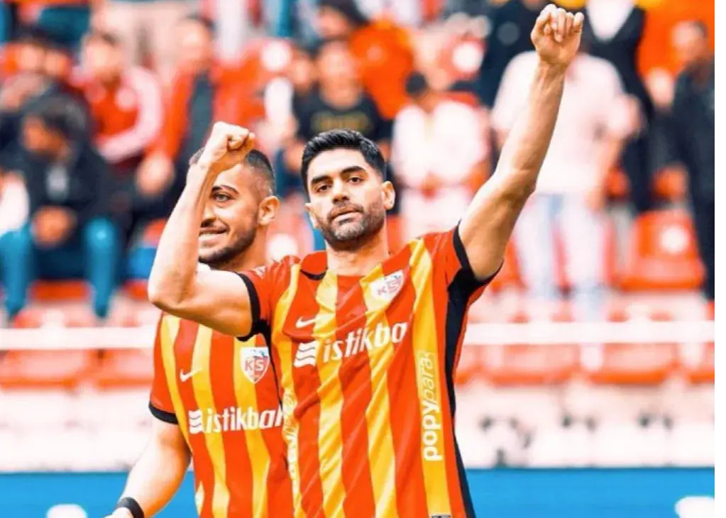 گزینه‌های استقلال از لیست بازی خط خوردند