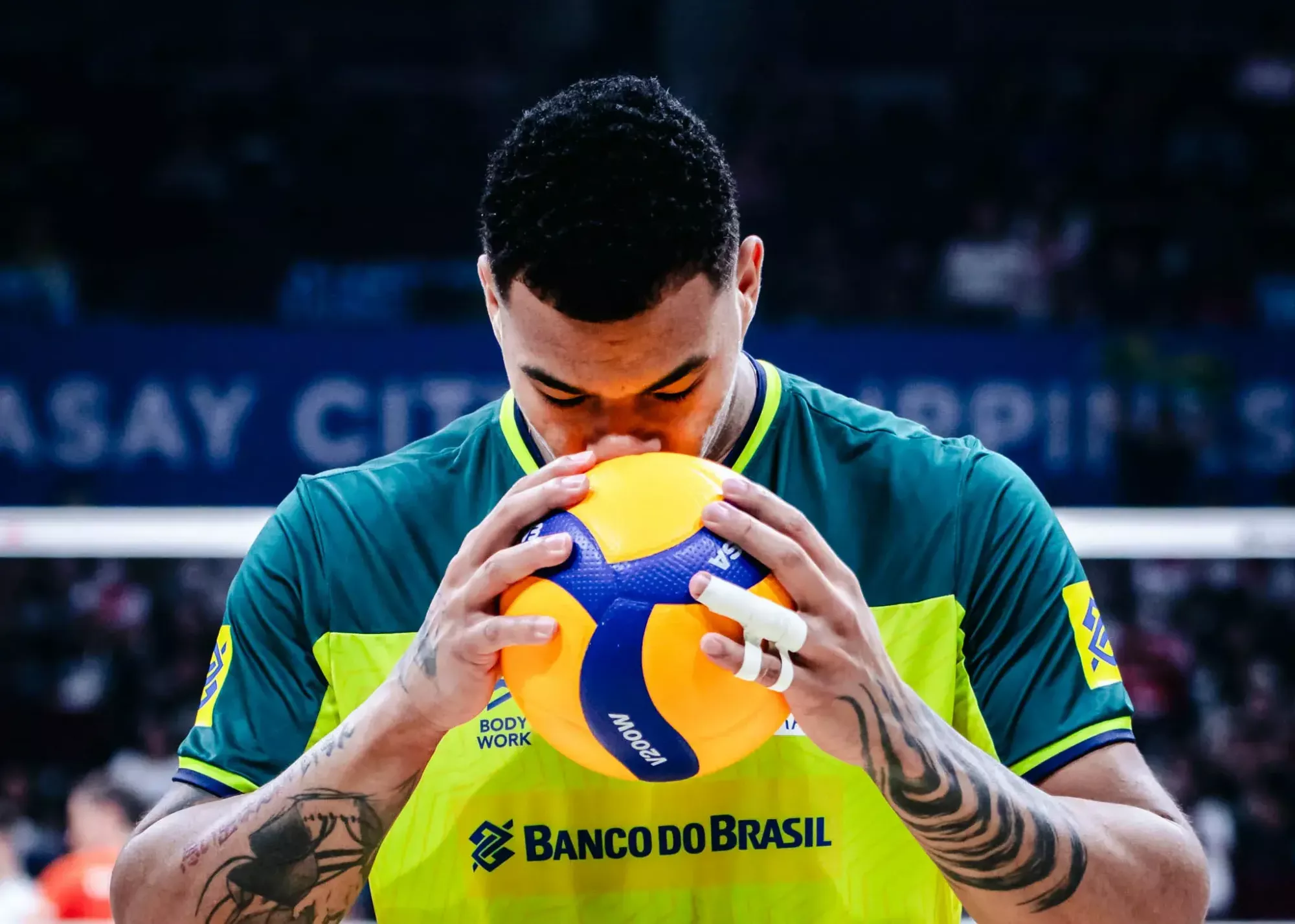 ستاره برزیل با قیافه جدید مقابل ایران (عکس)