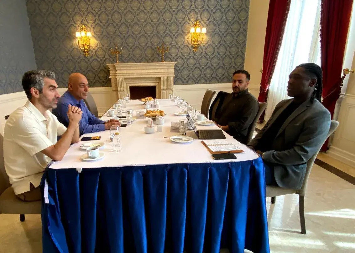 دیدار مهم جباری و سیدورف پشت دیوار باشگاه