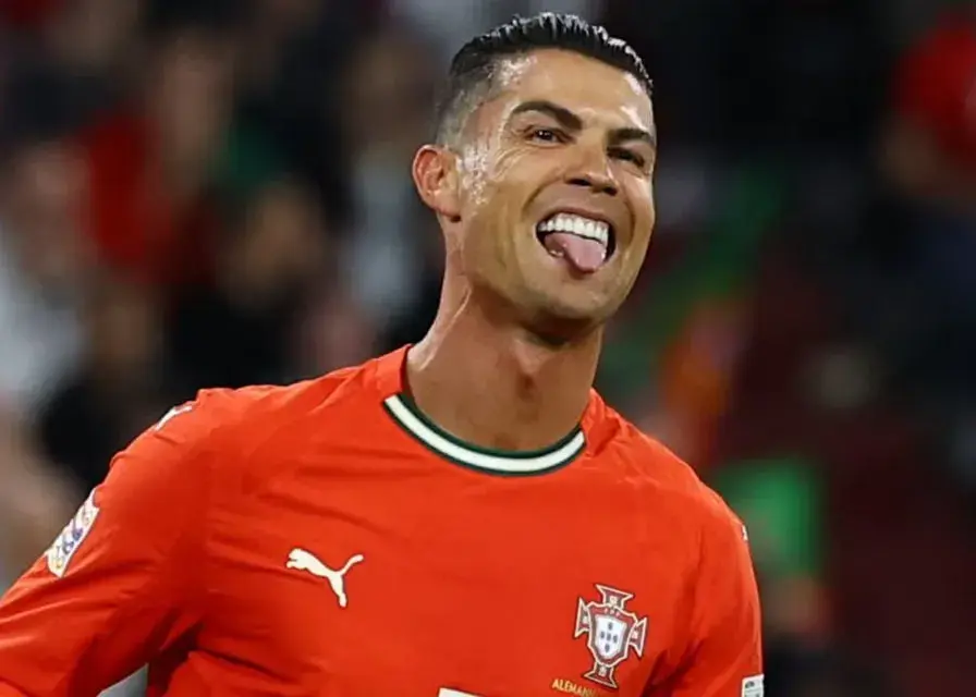 انتقام سرد رونالدو از شعارهای مسی، مسی!