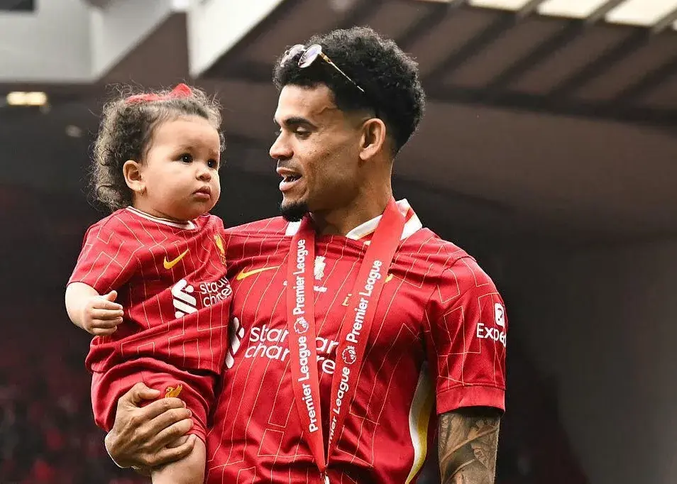 اولین پیشنهاد بارسا برای خرید رقیب یامال و رافینیا