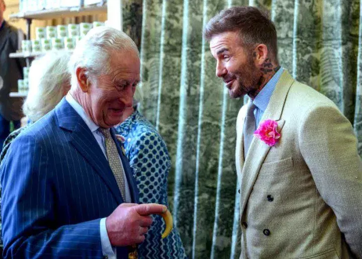 با دریافت نشان شوالیه: بکام به‌زودی لقب سِر می‌گیرد