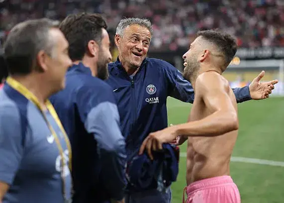 بارسایی‌ها مثل پروانه دور انریکه گشتند!‏