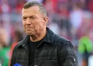 بایرن مونیخ باید از پاری‌ سن‌ ژرمن یاد بگیرد!