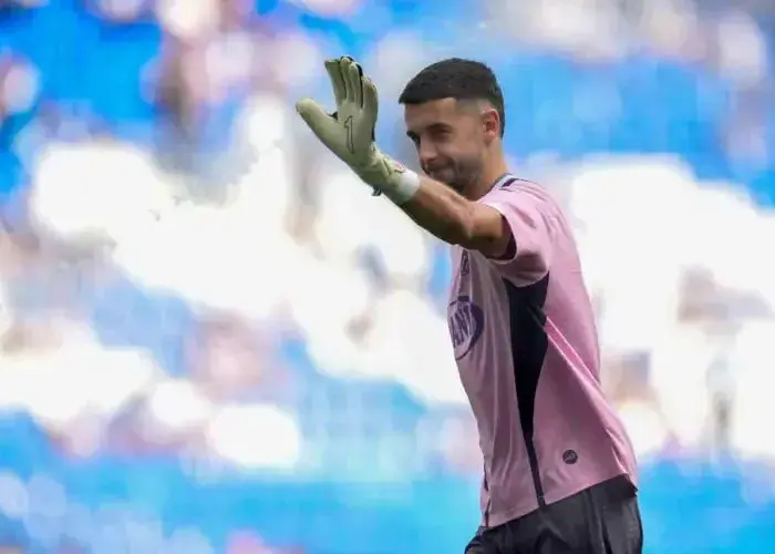 بهترین دروازه‌بان جهان به بارسلونا می‌رود!