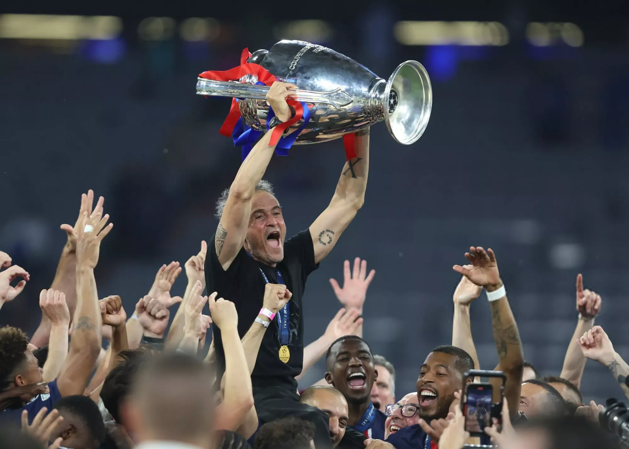 توپ طلای امسال را به لوئیس انریکه بدهید!