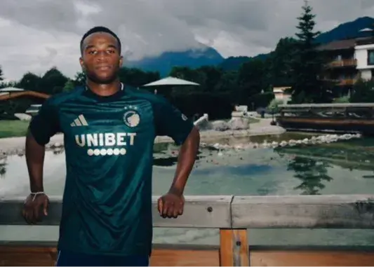 جدایی مهاجم جنجالی‌ دورتموند رسمی شد