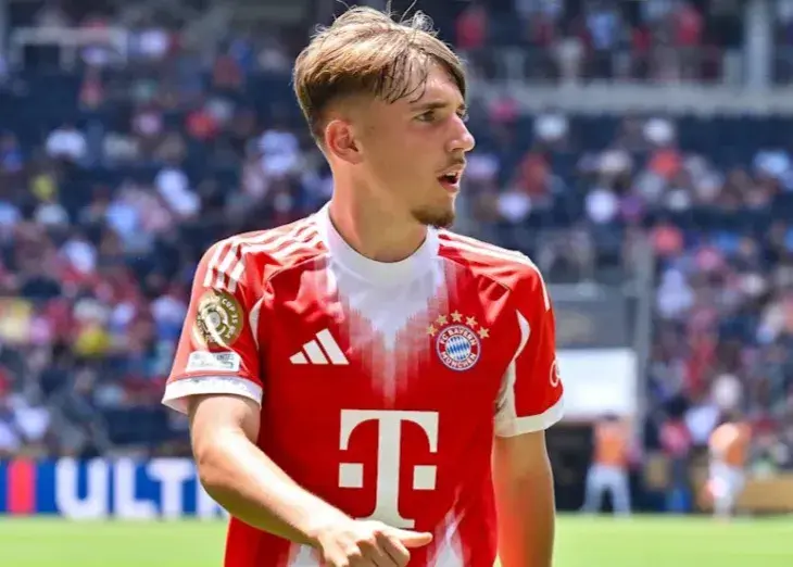 جنجال پیراهن بایرن: بعضی بازیکن‌ها دوستش ندارند!‏