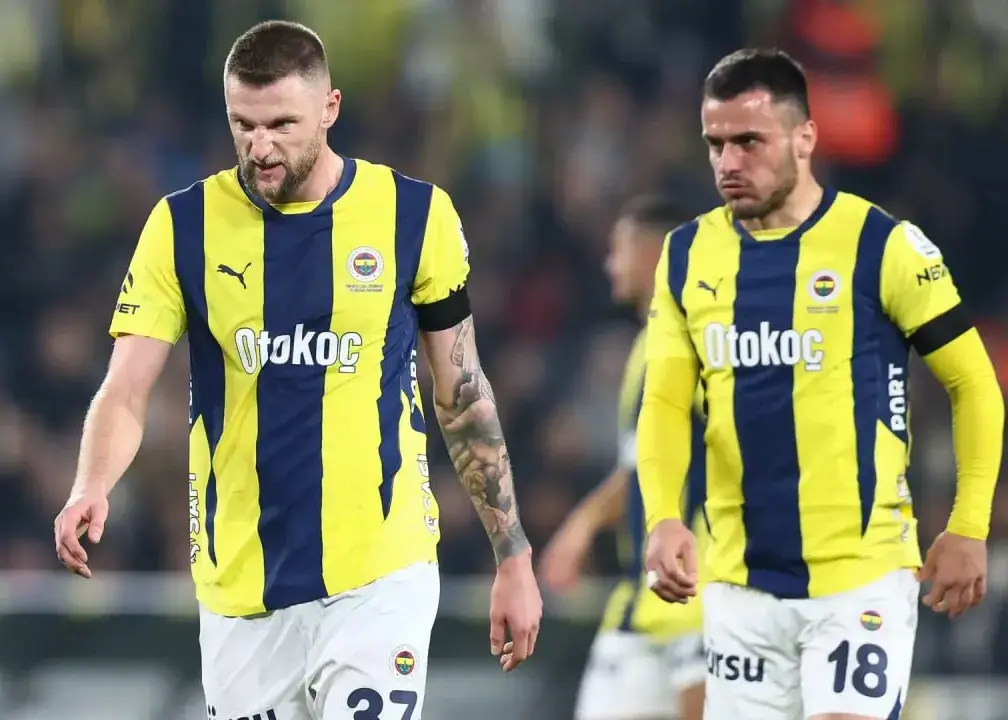 جنگ گالاتاسرای و فنرباغچه بر سر مدافع پی‌اس‌جی