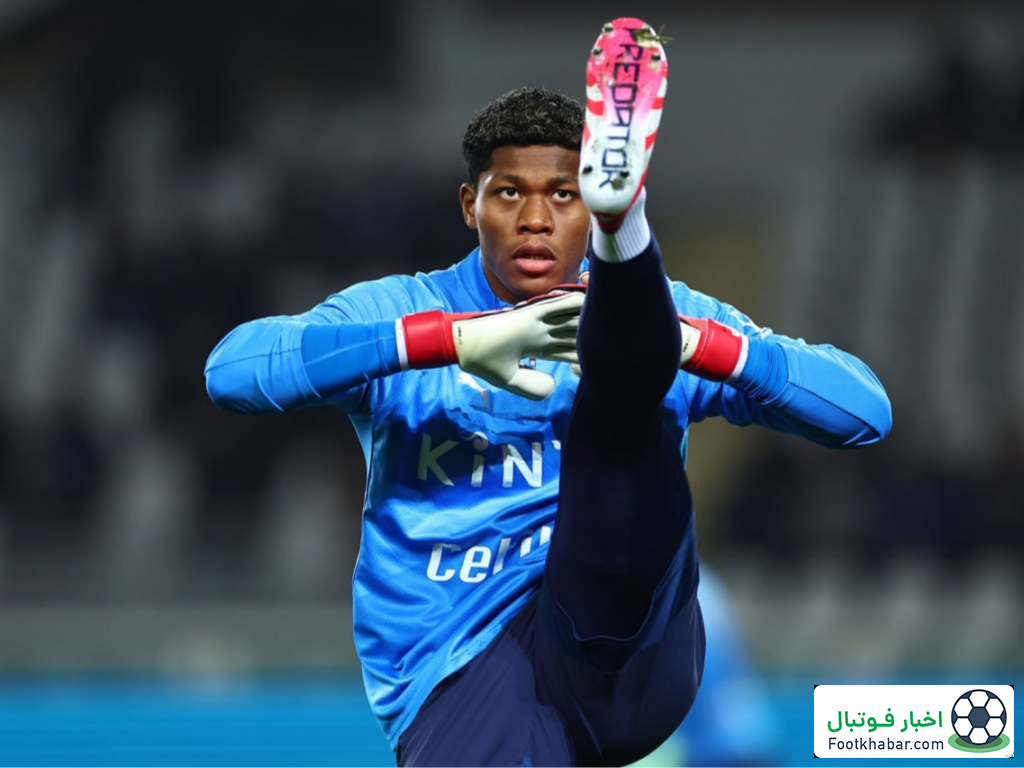 دروازه‌بان تیم ملی ژاپن رقیب مرت در ناپولی می‌شود