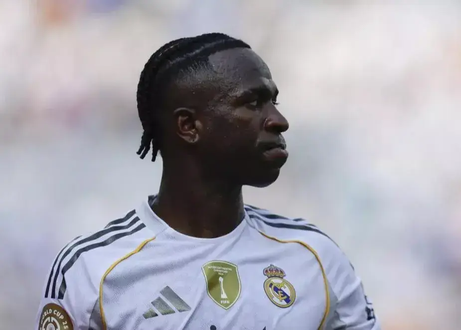 رئال از وینیسیوس توضیح خواست