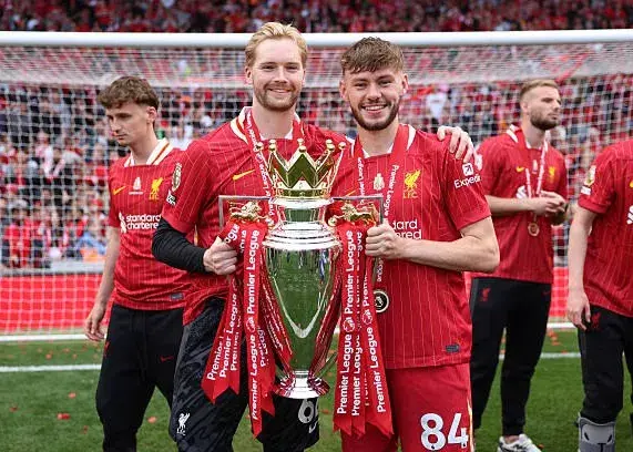 رسمی: بهترین دروازه‌بان ذخیره دنیا از لیورپول رفت!