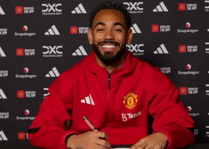 رسمی: خرید بزرگ منچستریونایتد امضا کرد