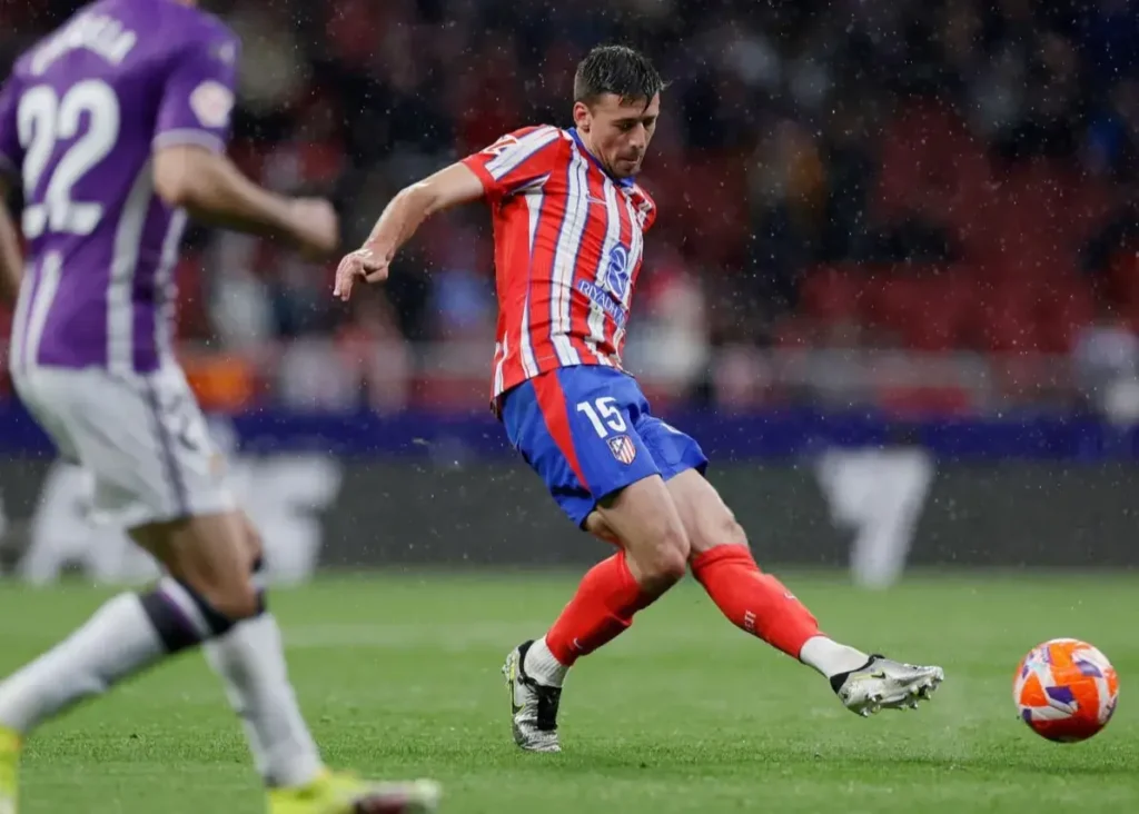 رسمی: قرارداد سه ساله مدافع بارسا با اتلتیکو