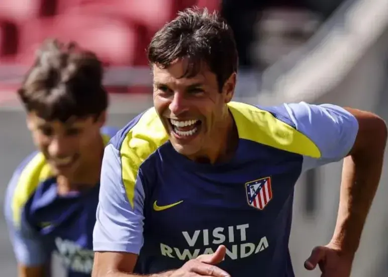 رسمی: مدافع باتجربه اتلتیکو مادرید جدا شد