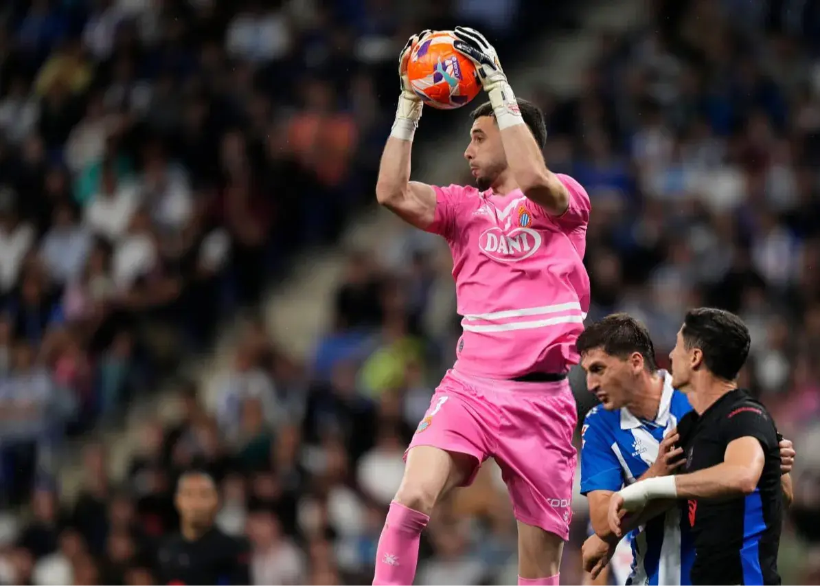 قطعی شد: خوان گارسیا دروازه‌بان جدید بارسا