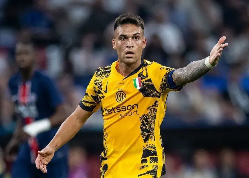 لائوتارو مارتینز: دردناک است ولی باید دوباره بلند شویم