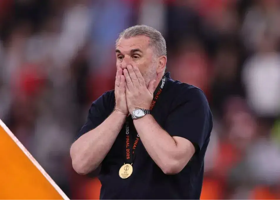 واکنش پوستکوگلو به اخراج: احساس غرور می‌کنم!