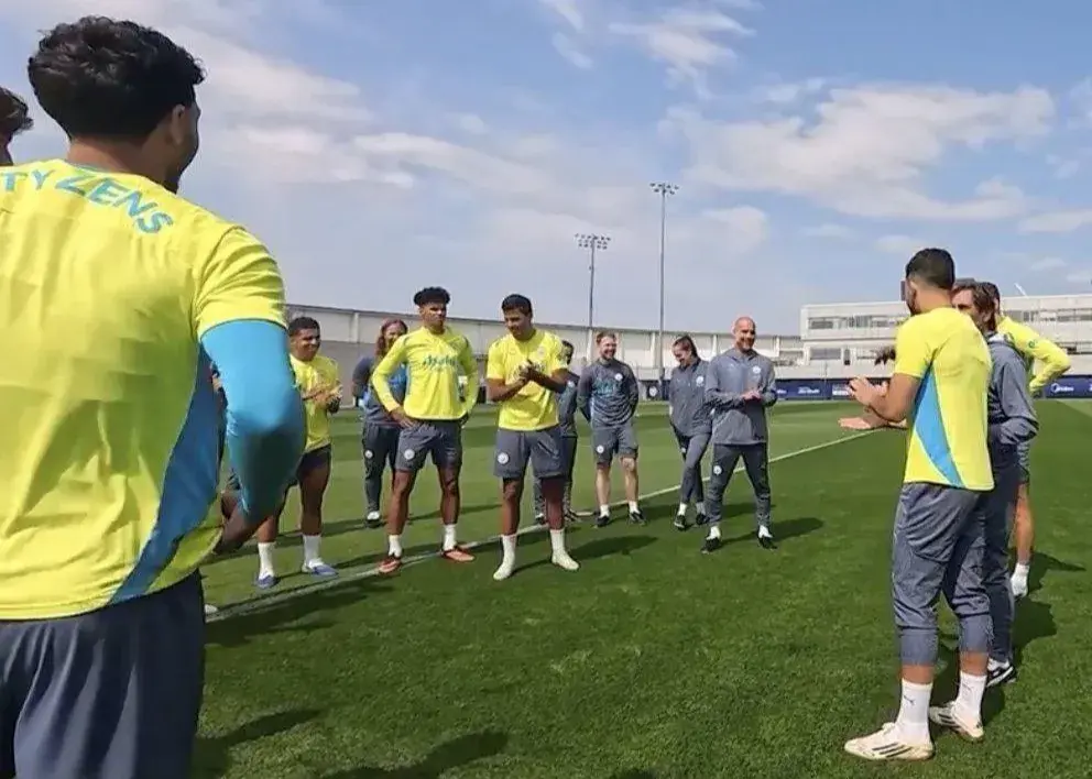 پپ به بازیکنان سیتی: من بهترین مربی جهانم!