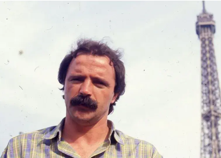 پیش‌روتر از کی‌روش، آرتورشاه در پاریس