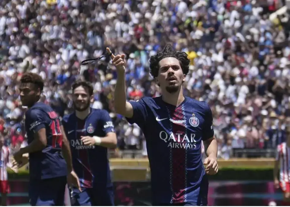 پی‌اس‌جی از رکورد بارسلونا عبور کرد