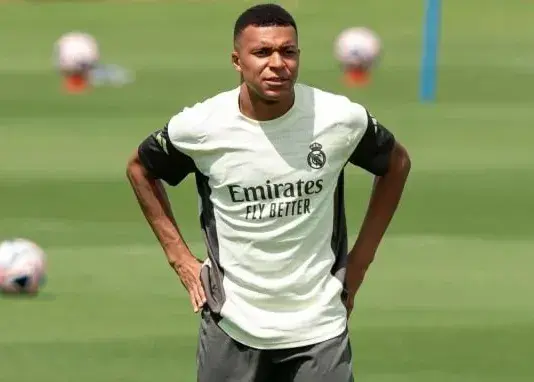 ژابی برای بازگشت امباپه عجله ندارد