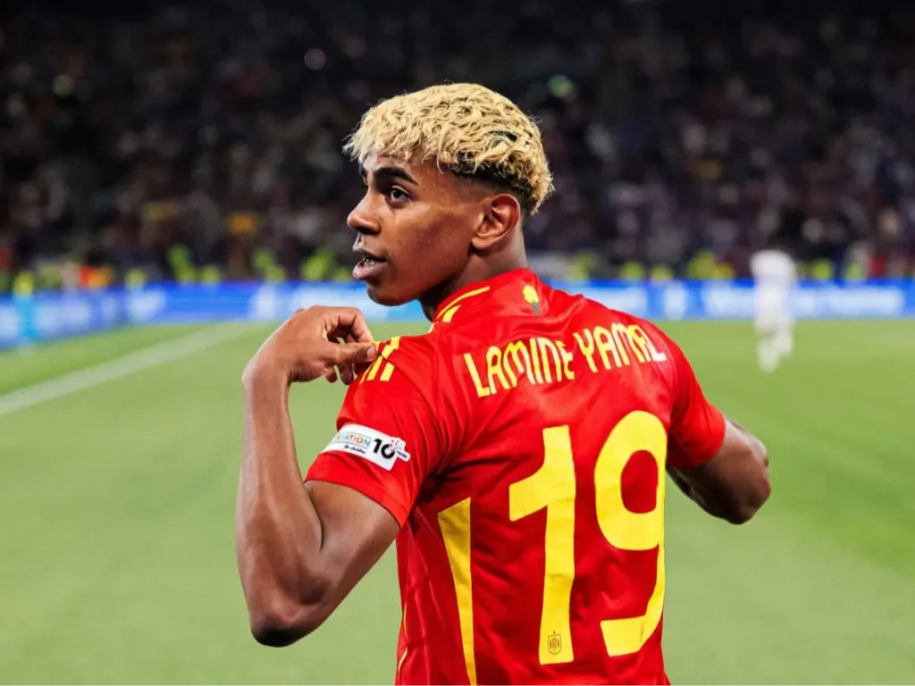 یامال: به مادرم قول دادم توپ طلا ببرم