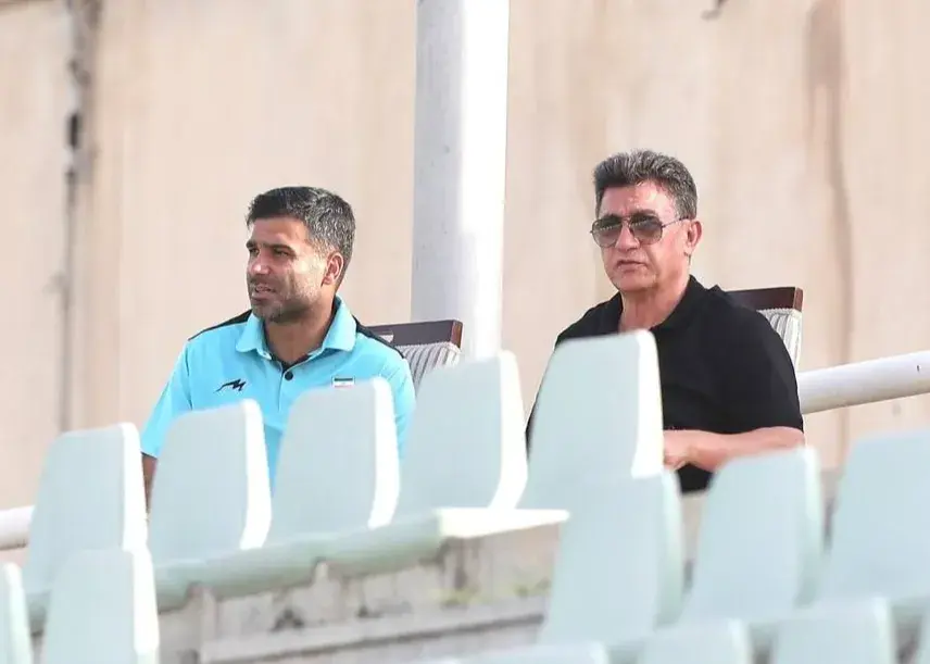 نظارت قلعه‌نویی بر تمرین نسل جدید فوتبال ایران