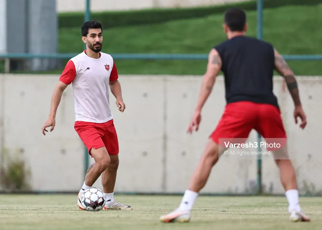 شکاری در پرسپولیس، آرام و بی حاشیه (عکس)