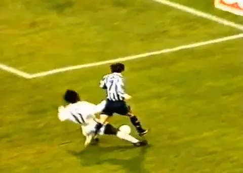 سیدورف – ساپینتو: یک پنالتی طلب مرد پرتغالی!