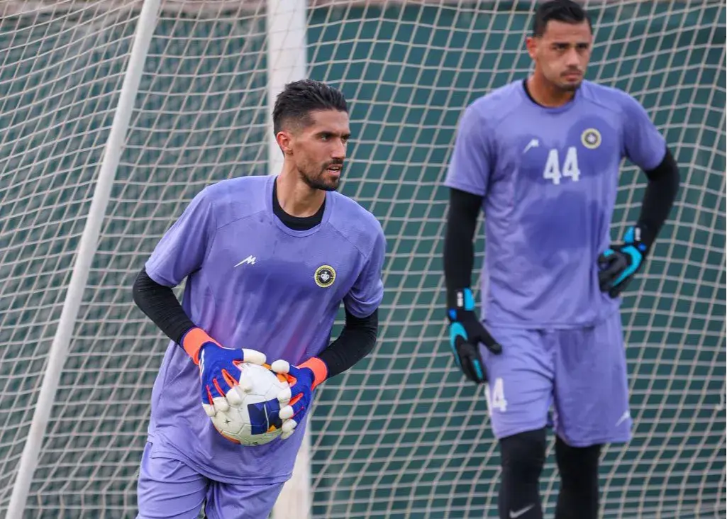 گلر باتجربه جدا می‌شود؟/ غیبت مشکوک اخباری در تمرین سپاهان!