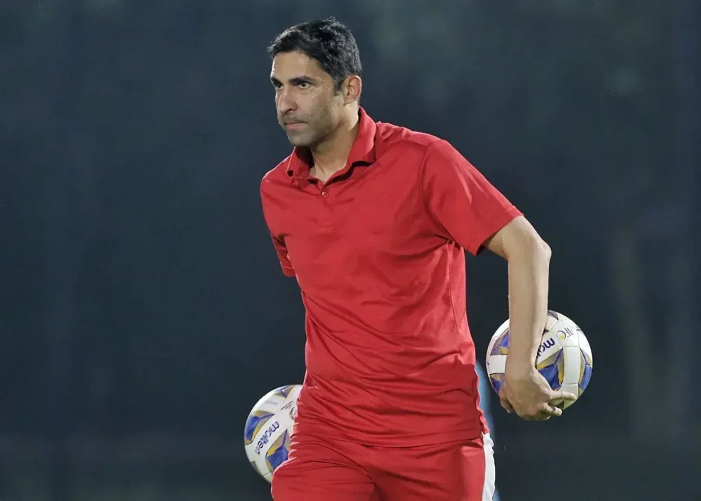 مربی خارجی در پرسپولیس: شاید پروسه بی سرانجام!