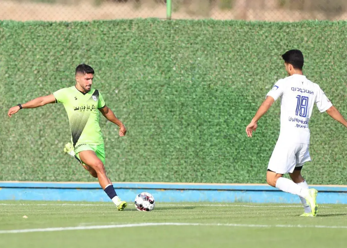 فلاح دروازه تیم سابق را باز کرد؛/ خوشحالی از اولین گل پیش چشم رفقا