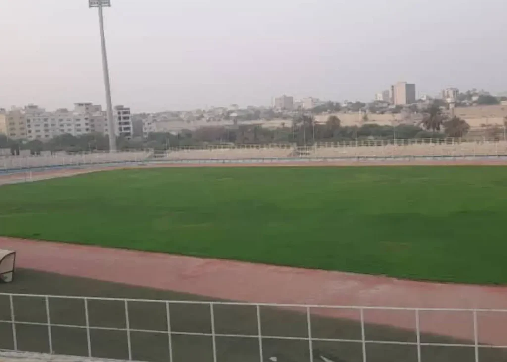 چمن زردی که رنگ عوض کرد! (عکس)