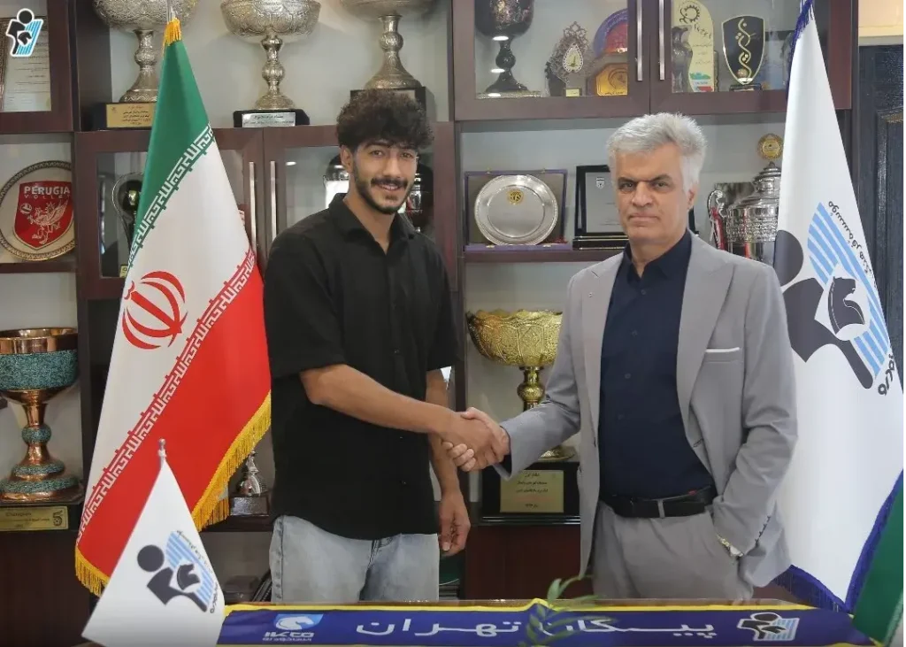 پیکان، یک گلزن جوان جذب کرد (عکس)